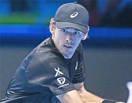  6試合目で初白星、最終戦4強入り 