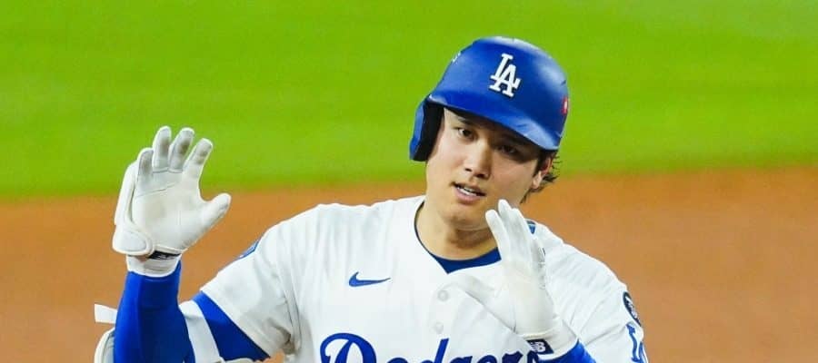 大谷翔平だけ2行…MLB公式の投稿に意見殺到「他の2人は投げたの？」「爆笑しちゃう」