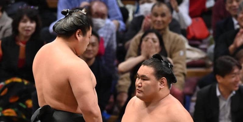館内騒然　横綱豊昇龍が痛恨２敗目　若元春の変化に意表突かれ…ぶ然　金星の若元春「普段あまり動かないので緊張した」
