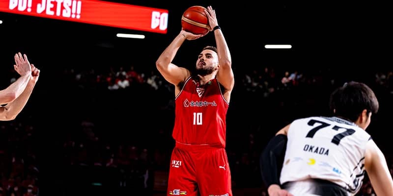 千葉ジェッツのホグ、1試合出場停止と罰金5万円の懲罰…12日アウェー戦でスポンサー広告看板を蹴る