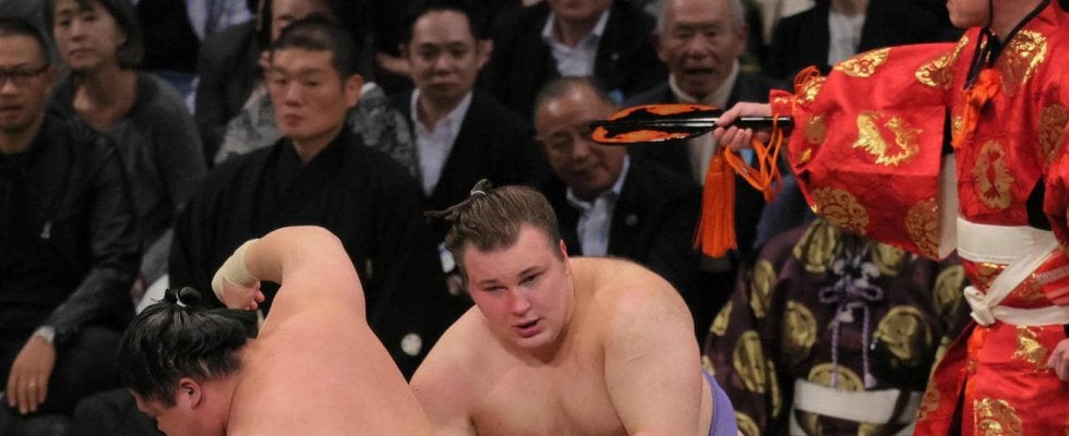 安青錦「我慢できた」くせ者宇良との初対決制す…前日は若隆景に変化で敗れ師匠に「お前が悪い」