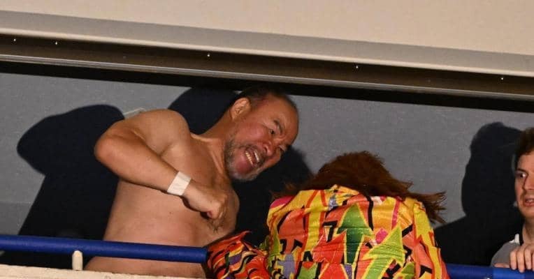 あわや落下事故！越中詩郎が暴走、黒潮ＴＯＫＹＯジャパンがバルコニー宙づり状態「マジで落とそうとしていた！怖かった…」