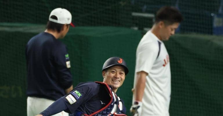 侍・坂本　対韓国２試合連続先発マスクへ「徐々に緊張」　ピッチコム＆ピッチクロック対応「勝つが一番の目標」