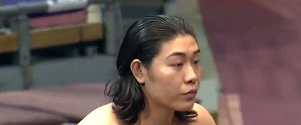 「ロン毛の力士きた」「まじイケメン」19歳力士の“美脚”スタイルに熱視線