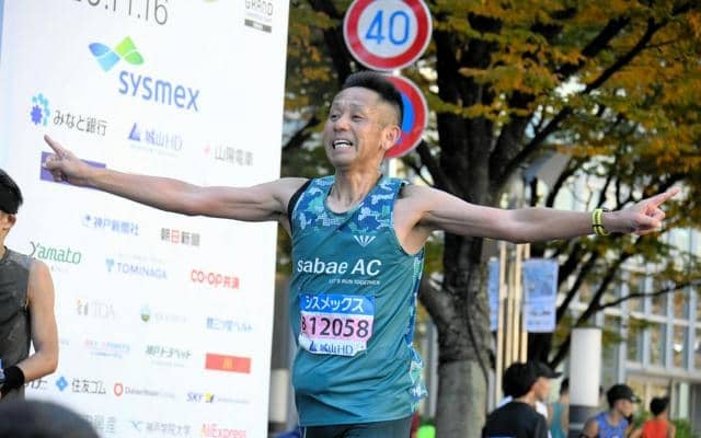 滑落事故から驚異の回復で神戸マラソン完走「100点満点の達成感」