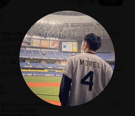 YouTuberのＢ－モレルが日韓戦のテレビ中継に映り込む「めっちゃＢモレル映ってて笑った」