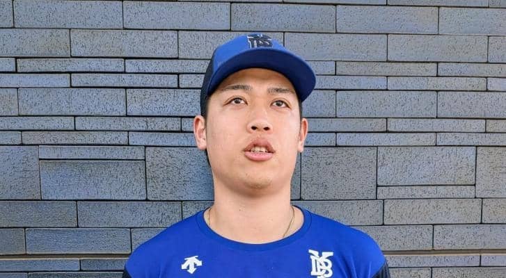 ＤｅＮＡ・小園　逆襲へ「同級生には負けたくないという思いは人一倍ある」　３０万減の６６０万円でサイン