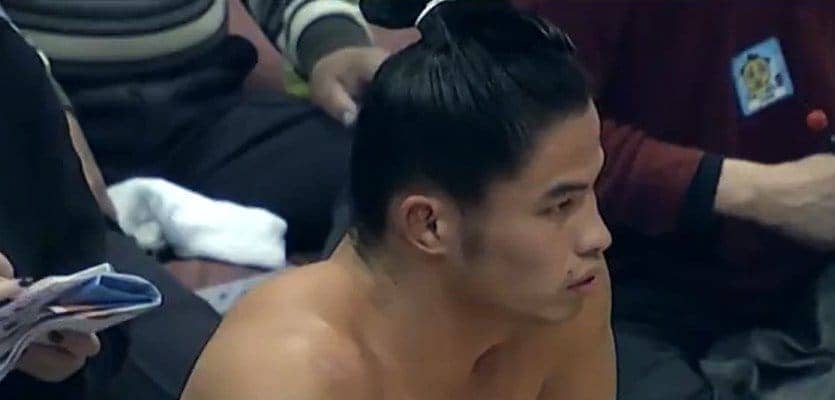 「やせすぎ」「すごいことした」72キロの“モデル体型”力士が驚きの動き 館内どよめき