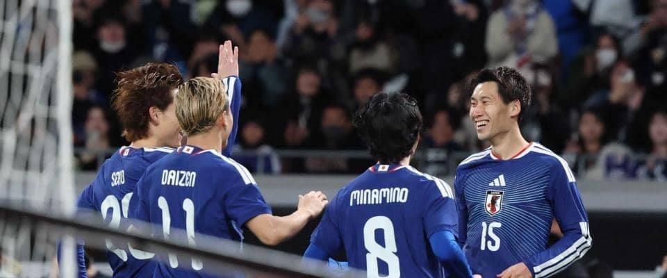 日本代表・鎌田　前半４分、電光石火の先制Ｖ弾　「ああいう所に入っていけと言われている中で、いいゴールが取れた」