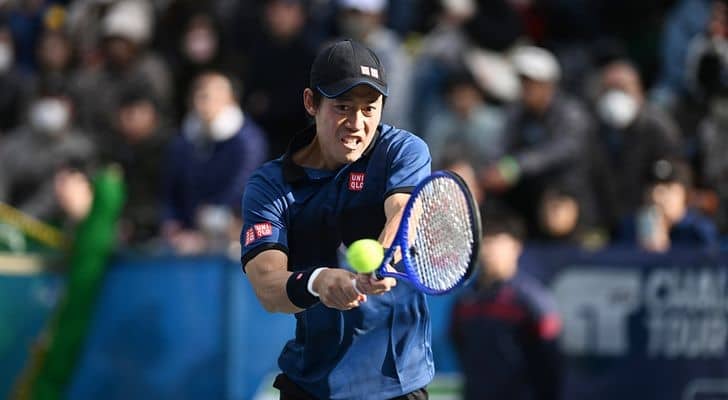 錦織圭 約3か月ぶりの復帰戦は逆転勝ち！寒い中での試合に「怖さある」も来季へ実戦感覚を積む[横浜慶應チャレンジャー]