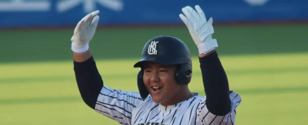 優勝するのは？九州国際大付vs神戸国際大付のスタメンを発表！注目度急上昇中のスラッガーが5番に！【明治神宮大会】