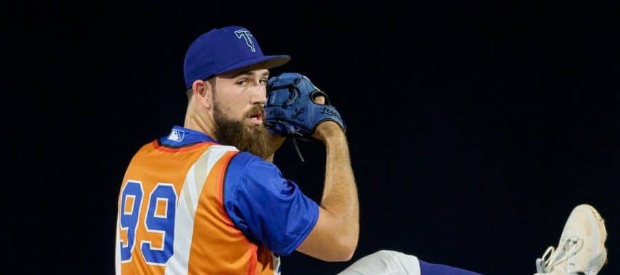 ドジャースのロースターに“謎の左腕”登場　201センチの大男…球団発表、流失阻止へ