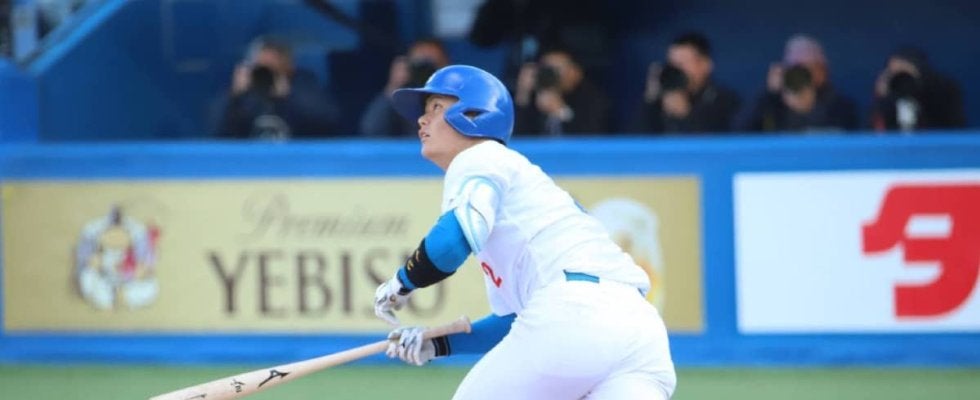 全国3回優勝の大学生NO.1捕手が先制3ラン！DeNA1位のバントに応える【明治神宮大会】