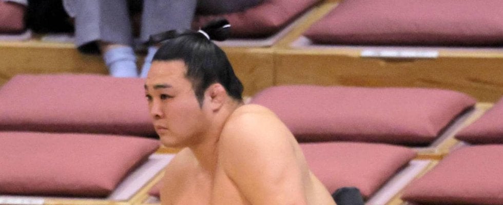 炎鵬が８年ぶり対戦の上戸に快勝で勝ち越し　来場所は幕下15枚目以内濃厚で関取復帰は間近