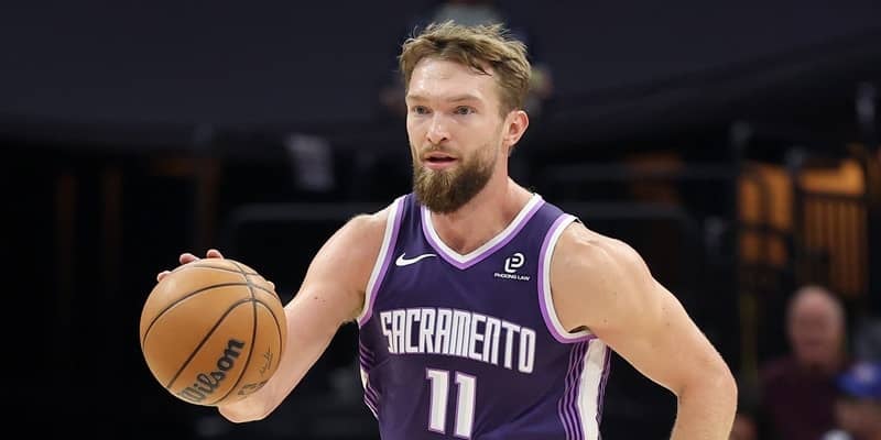 ウェスト下位に沈むキングスへ大打撃…ドマンタス・サボニスが3～4週間の戦線離脱へ