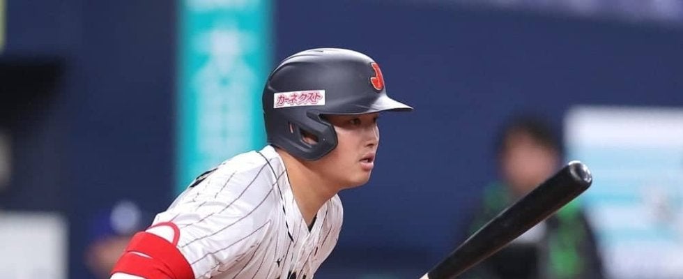 村上宗隆、岡本和真、MLBのFA打者ランキングでトップ10入り