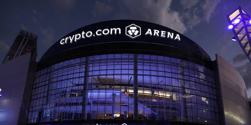 コート外で揺れるレイカーズ…バス家の兄弟解雇「想定の範囲内」リーブス発掘論争も話題に