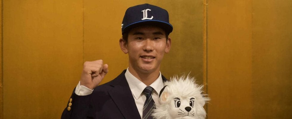 【西武】ドラフト１位の小島大河は「心臓バクバク」の背番号10に決定　新入団選手お披露目