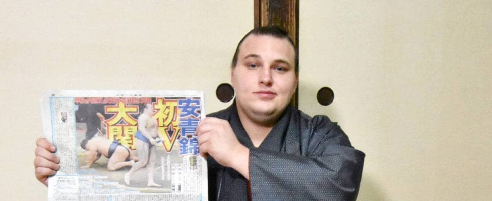 安青錦　初優勝の実感は「起きてからわいてきた」　大関昇進伝達式の口上は「これから考えたい」…九州場所千秋楽から一夜明け会見