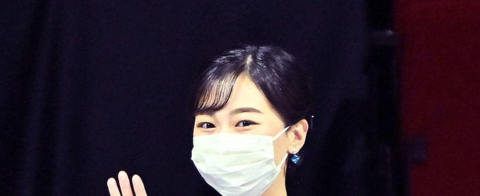 佳子さまが元気な姿を披露、マスク着用しブルーのワンピース姿で出席　東京デフリンピック閉会式