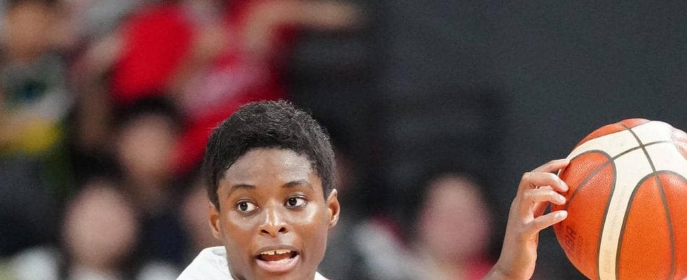 【バスケ】電撃移籍の馬瓜エブリン、妹ステファニーを祝福「ぶっちぎりに人生楽しんでいこうぜ」