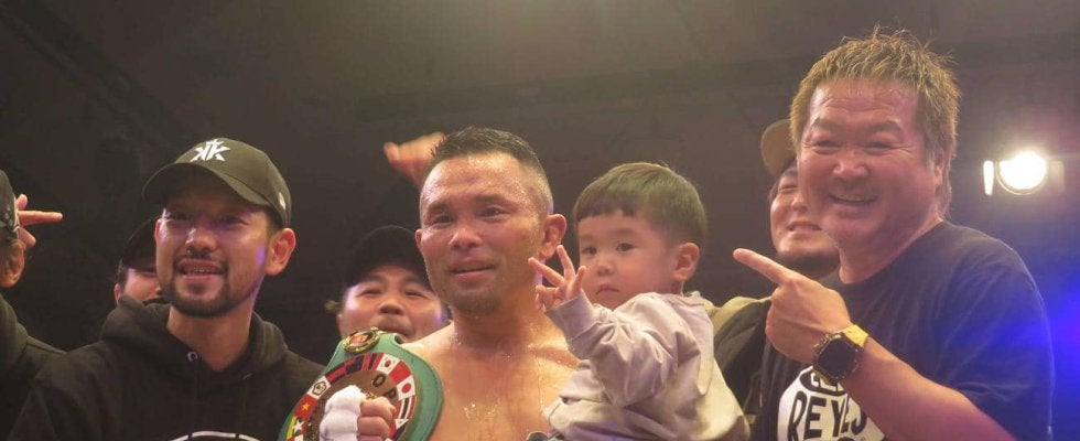 【ボクシング】38歳元キック王者緑川創、５戦目でアジア王座獲得　２歳の長男とリングで歓喜