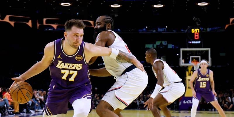 派手な見た目に潜むリスク…ドンチッチがNBAカップの特製コートに苦言「危ない」