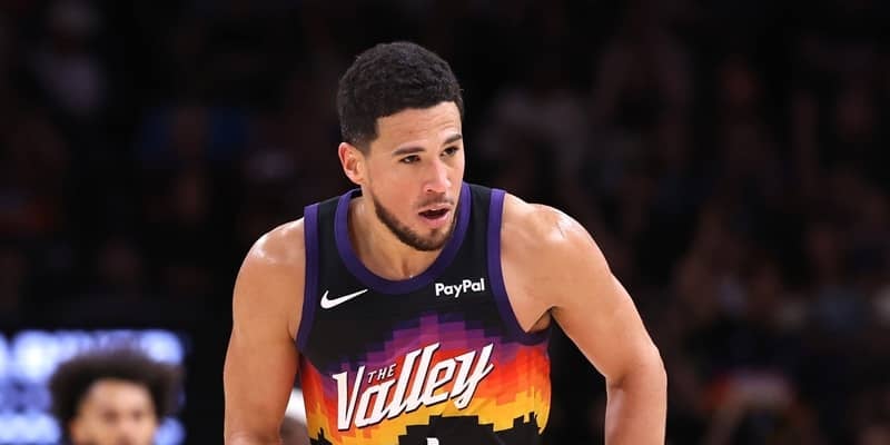 NBAカップでサンダーとの“全勝対決”へ臨むブッカー「最高のテストになるだろうね」