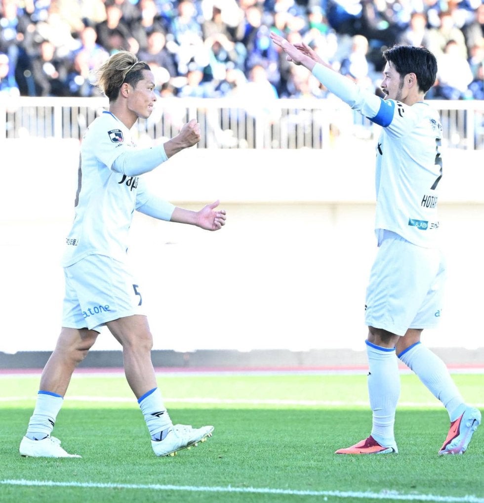 長崎】山口蛍主将「8年越しということで次はJ1で長崎旋風を巻き起こし