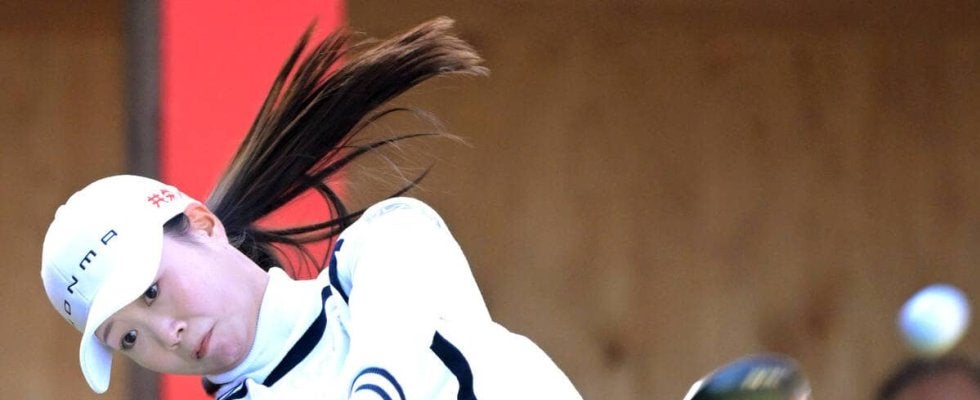 金沢志奈、２７位発進→３日目で首位浮上「優勝を目指す」　同一年メジャー２冠＆賞金１億超えに王手