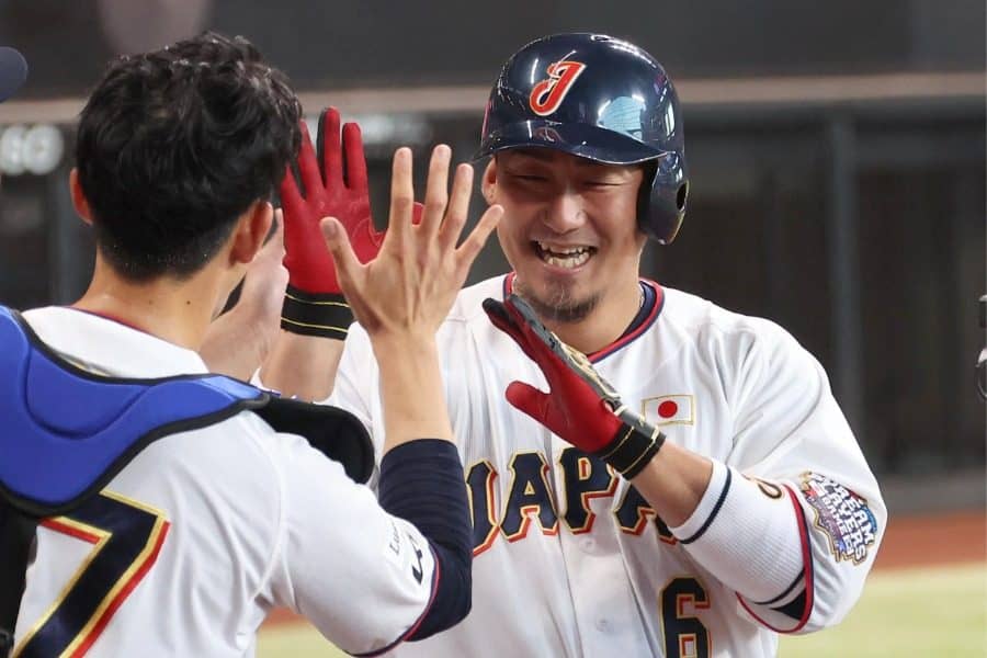 中田翔氏は「まだ現役いける」 驚愕の特大弾…ファン“異例の要望”「DHで