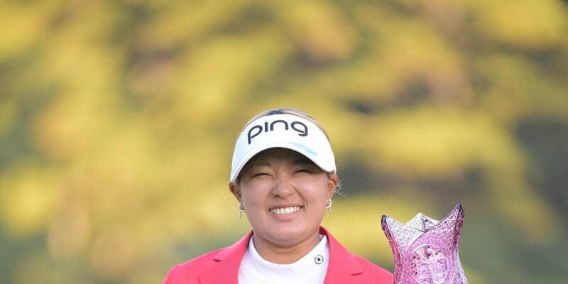 母と食べた宮崎牛ひつまぶし＆鍋焼きうどんでリフレッシュ　鈴木愛　親子でツアー２２勝目つかんだ