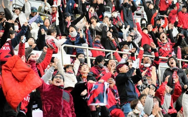 鹿島優勝は次節持ち越し　地元からPVで声援、J1、J2制覇に期待