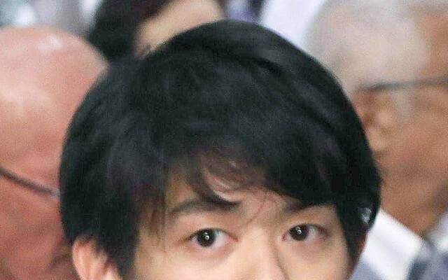 小塚崇彦さん、電動スクーターでの単独事故を報告「宙を舞うように転倒し…」左肘脱臼骨折と診断