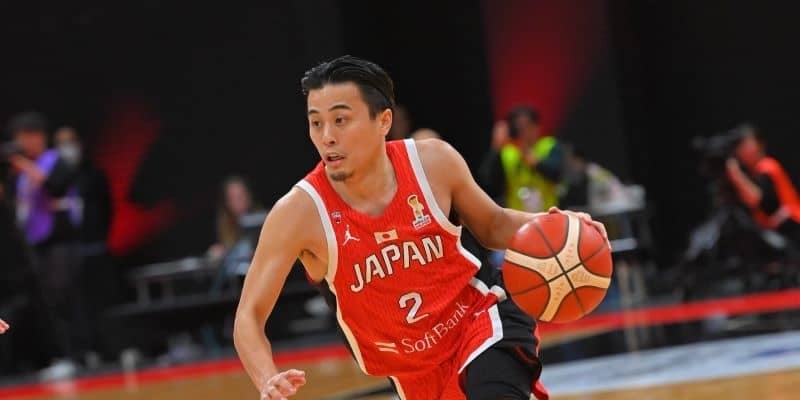 日本代表の富樫勇樹、FIBAがW杯予選で最も身長の低い選手として紹介…最高身長選手との差は54センチ