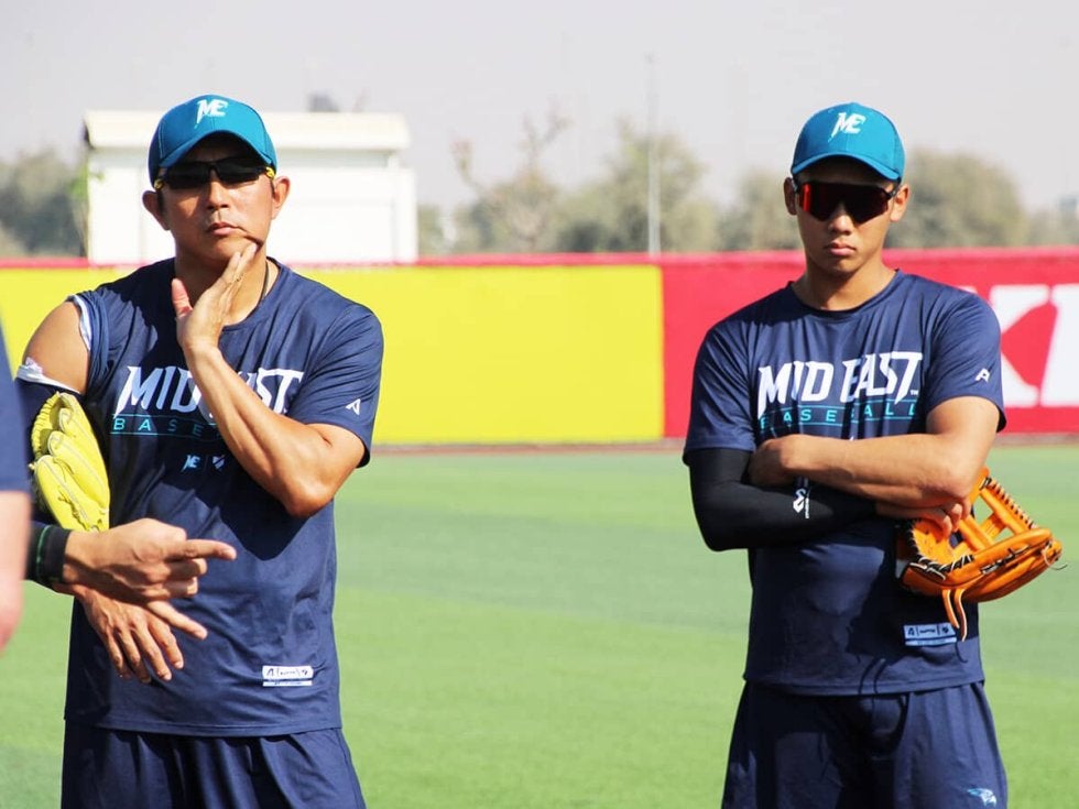 川﨑宗則と田内真翔の二遊間コンビがドバイで過ごす濃密な1カ月 野球