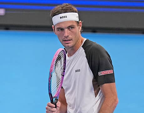 世界6位 東京のバーでビンタされる