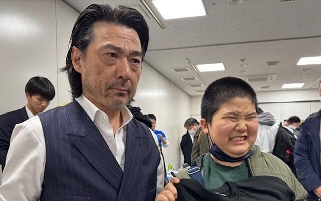 「ＳＳＰＷ」平井丈雅代表、村上和成が作った自身の「限定Ｔシャツ」売れ行き好調に感動「直視できません」…１２・４後楽園