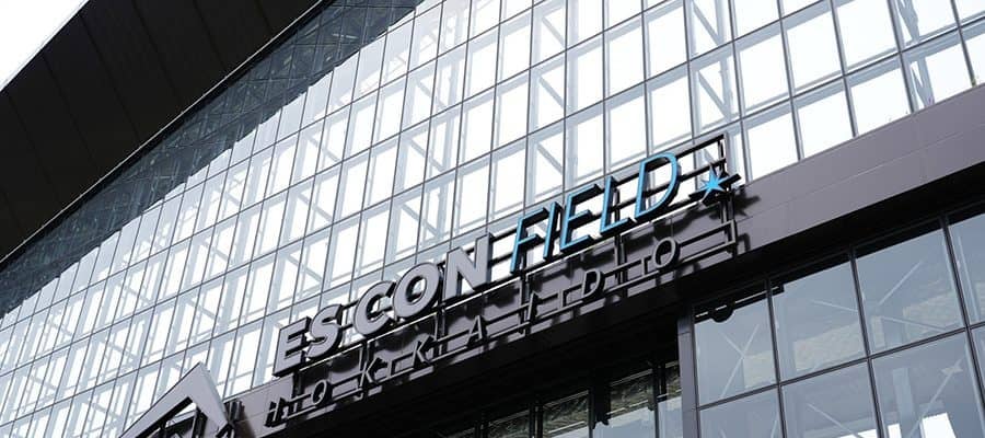 「え、まって…可愛すぎ」　おへそチラリで魅了…黒髪美女に“絶句”「別格すぎ」