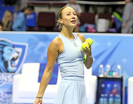  ロシアからオーストリアに国籍変更 