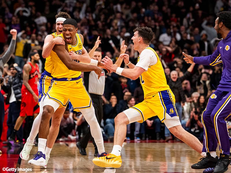 八村塁が劇的ブザービーター！…レブロンの予言通り「お前のところに行く」