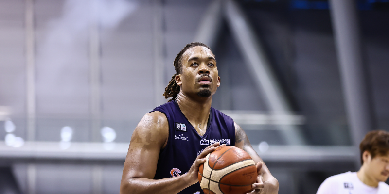 三遠が横浜BC退団のキャメロン・ジャクソンと短期契約「自分にできる形でチームに貢献したい」