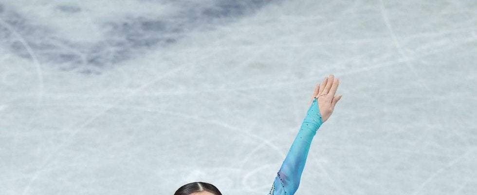 【フィギュア】島田麻央が史上初V4「うれしい気持ちでいっぱい」４回転は転倒も冒頭の３A成功