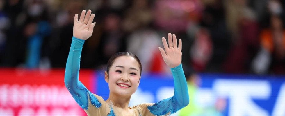 島田麻央　ジュニアＧＰファイナル４連覇達成　３回転半成功で今季ベスト２１８・１３点　岡田芽依が３位