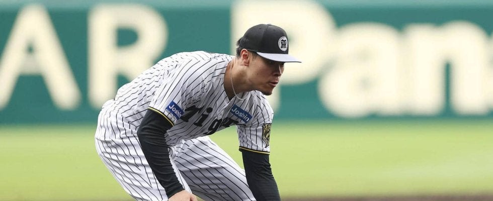 【阪神】今季GG賞獲得の佐藤輝明、新技術詰まったグラブで来季に臨む　ミズノと意見交換済み