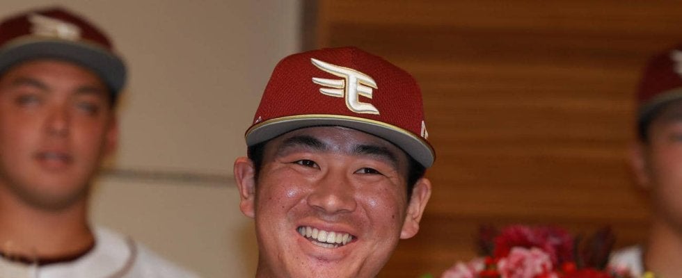 【楽天】ドラ３中大・繁永晟「浅村選手に近づけるように」／新入団選手コメント