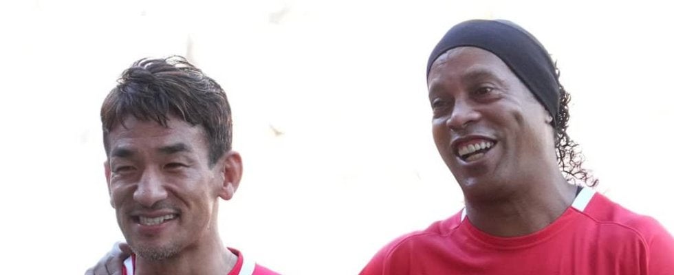 ｢ヒデがいるのが嬉しい｣レジェンド日韓戦開催＆配信開始！ 元日本代表戦士8人の集合ショットが豪華！｢凄いメンツ！｣｢城さん、どんどんでかなるやん｣