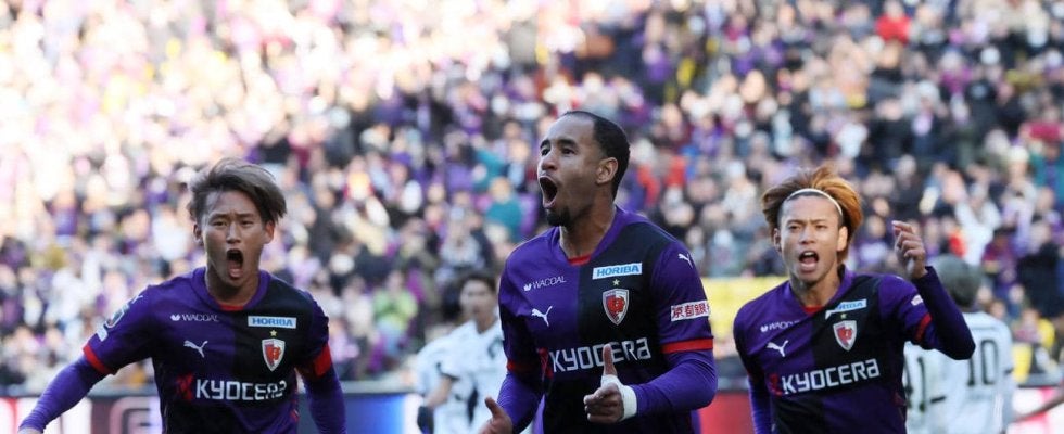 【京都】クラブ史上最高の３位フィニッシュ　ホームで神戸下す　ＭトゥーリオとＲエリアスが得点