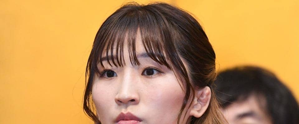 「どこのお嬢様！？」五輪美女の大変身白コーデに反響「天使」「可愛すぎる♥」「よく見ると最強アスリート」