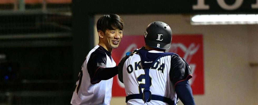 ボートレーサー野田昇吾の投球受けた岡田雅利さん「楽しかった」西武でバッテリー　ラストゲーム